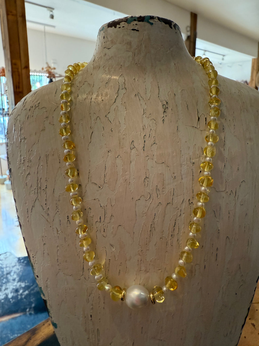 White South Sea Pearl and Light Amber 16.5-18.5