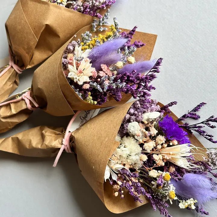 Baby Dried Flower Bouquet – Driftwood Maui & Coast By Driftwood Baby Dried Flower Bouquet – Driftwood Maui & Coast By Driftwood