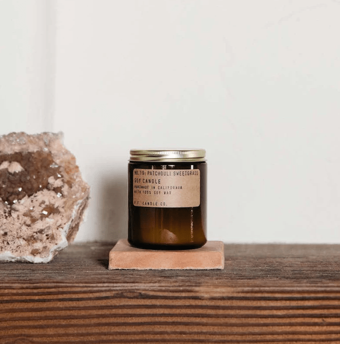 NO. 19: PATCHOULI SWEETGRASS SOY CANDLE - Driftwood Maui & Home By Driftwood