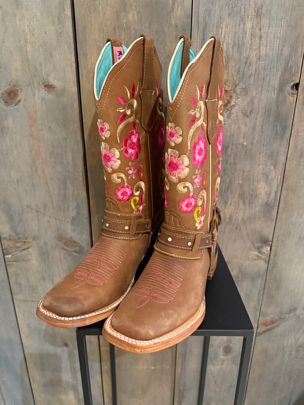 Size 8: Brown/Pink Flowers