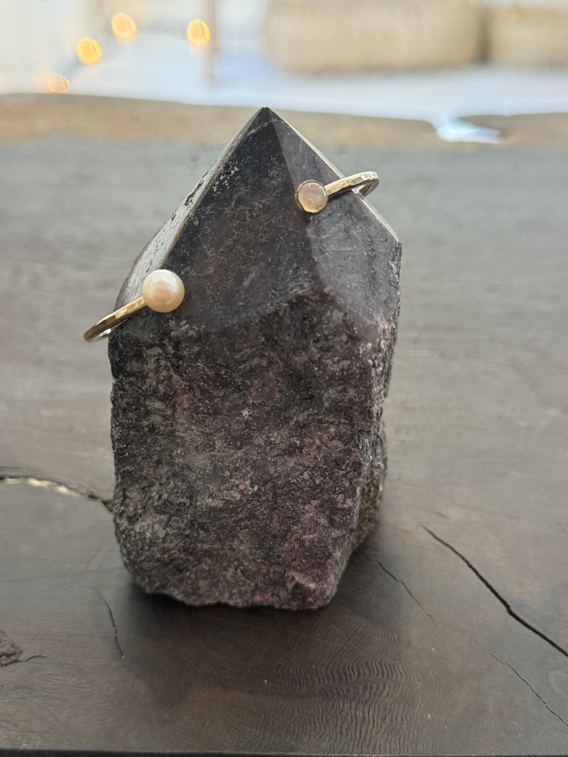 Hilo Gemstone Cuff