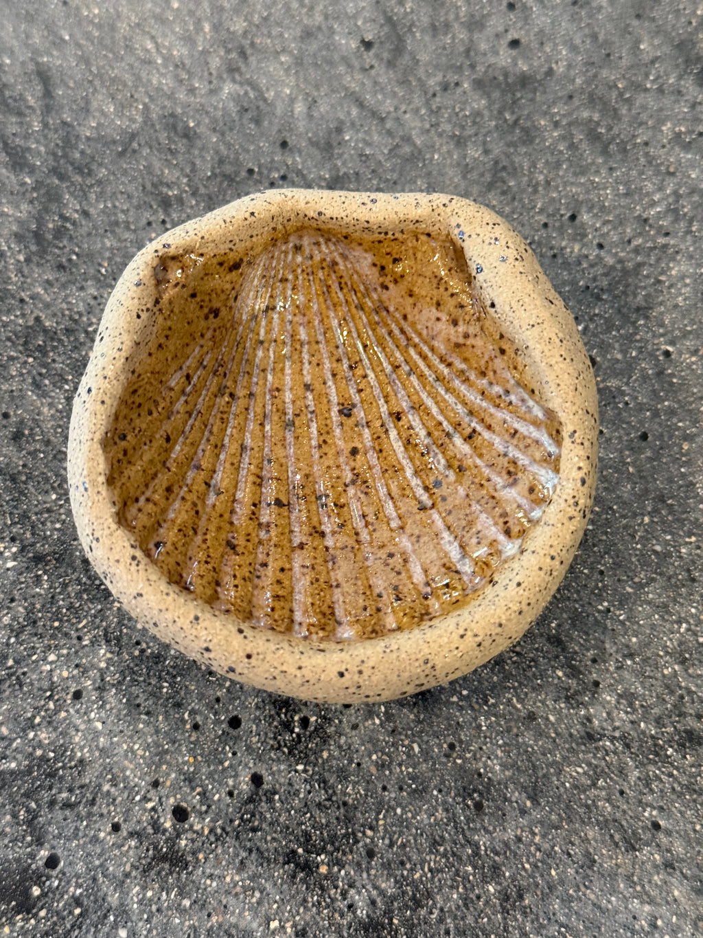 Ruth Moffatt CeramicsCeramic Seashell Trinket DishesTable top