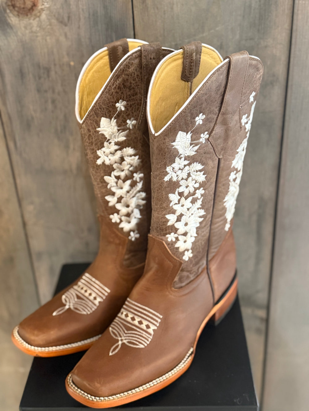Size 9: Brown w/ Flowers