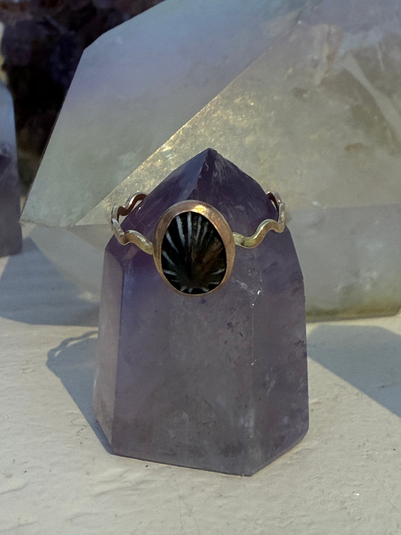 Wavy Band Opihi Ring