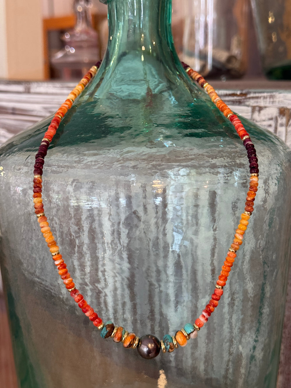 2. Tahitian with Rainbow Spiny Oyster