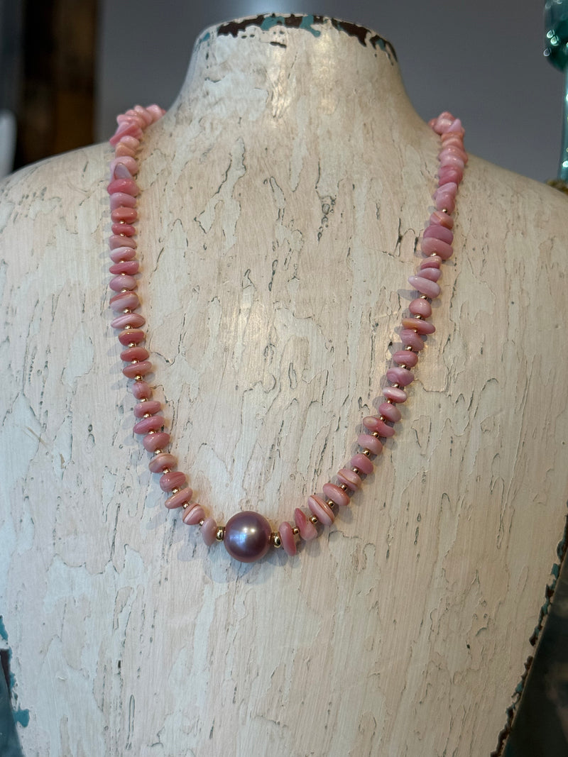 Pink Conch and Edison Pearl Necklace