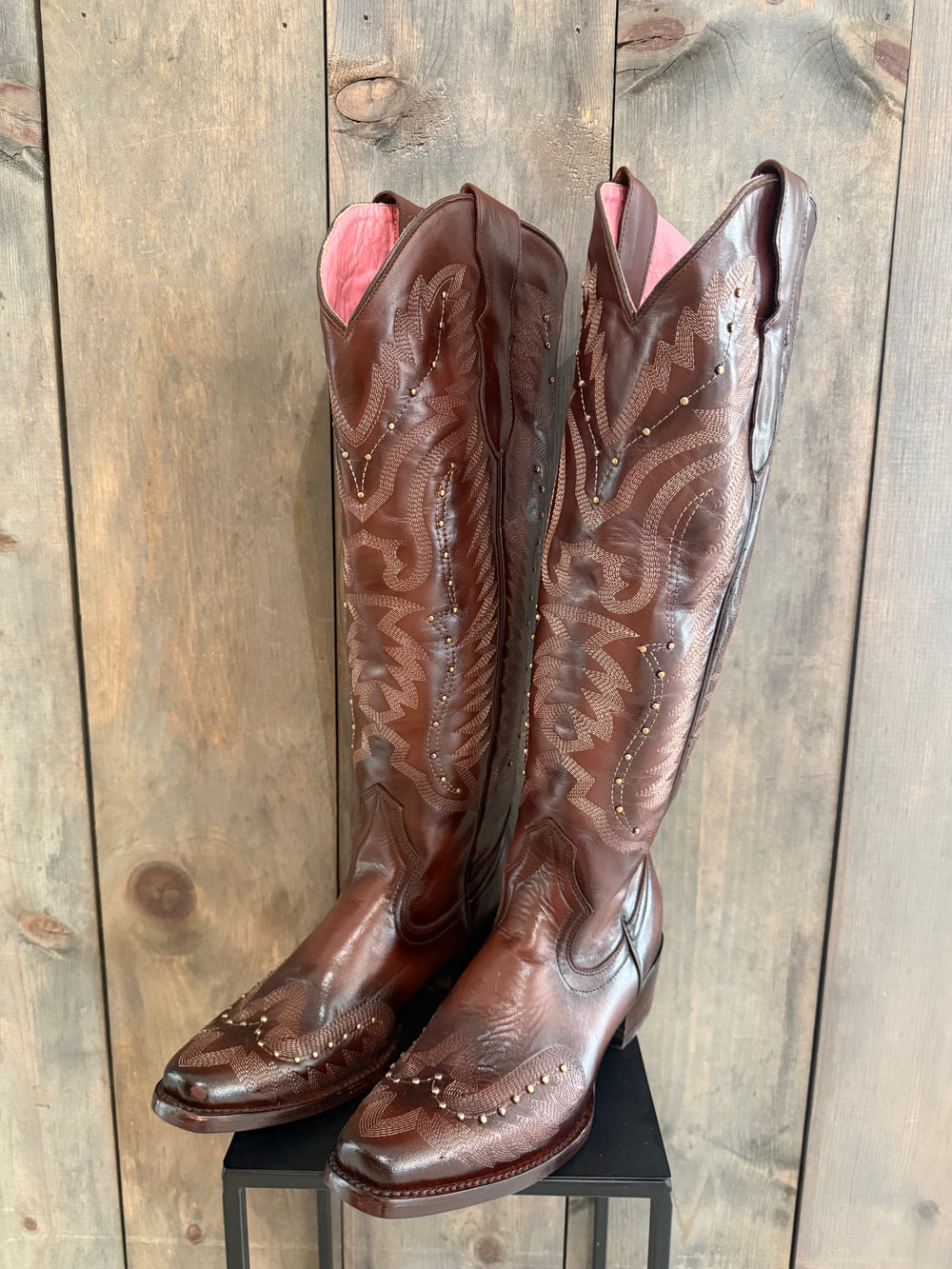 Size 8.5: TALL Drk Brown/Studs