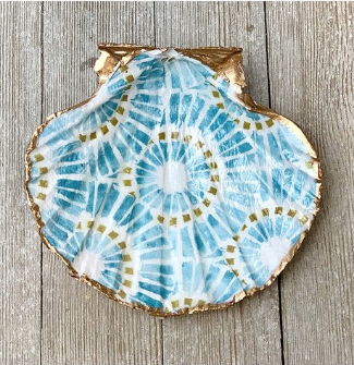 MADDecoupage ShellsTable top