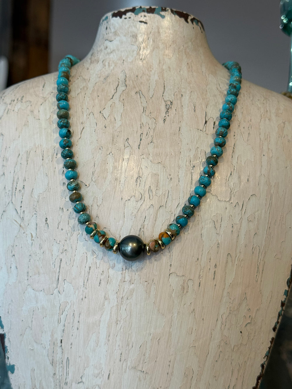 Tahitian Pearl 16-18