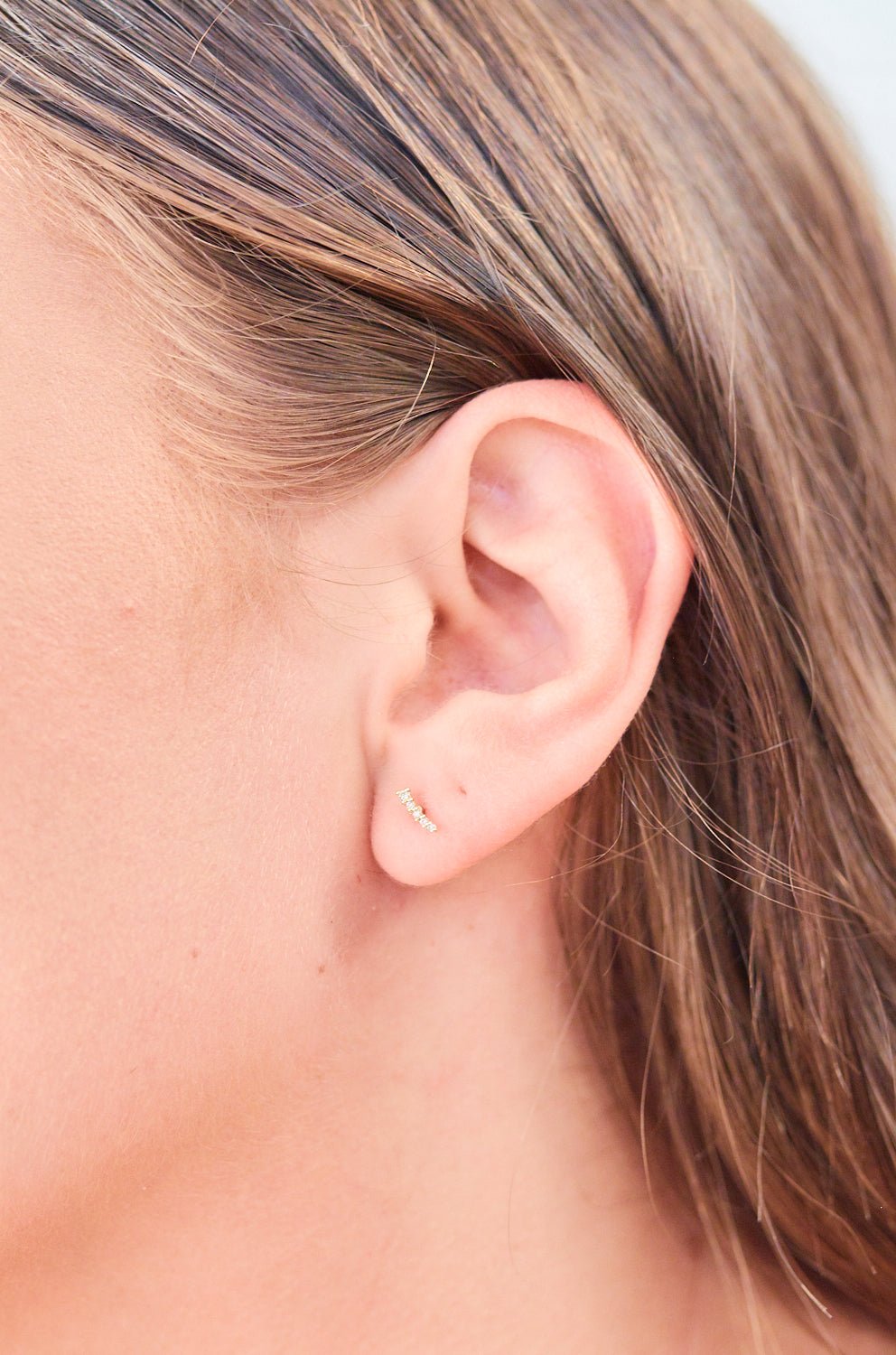 Arch Diamond Stud Earrings