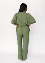 Ava Pant