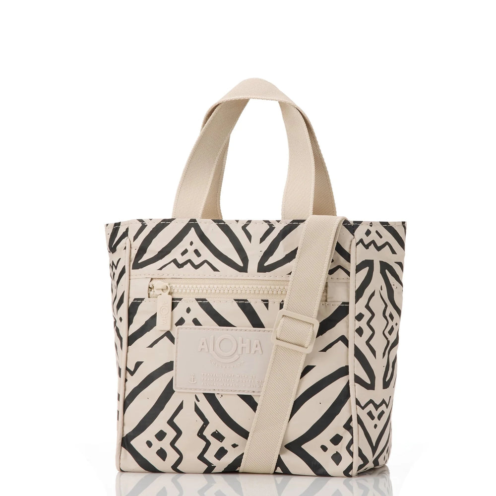 Pasifika-Black/Sandstone