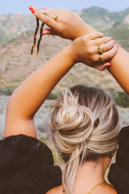 A.N.DDark Tortoise Chignon PinHair Clips