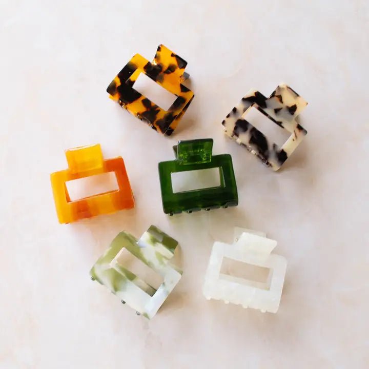TIEKylie Hair ClipHair Clips