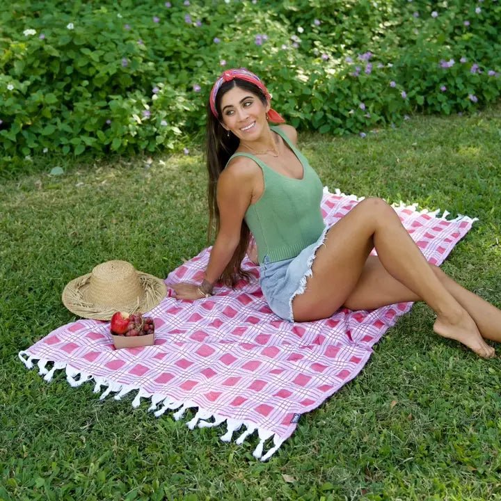 Pretty in Palaka/Ula Ula