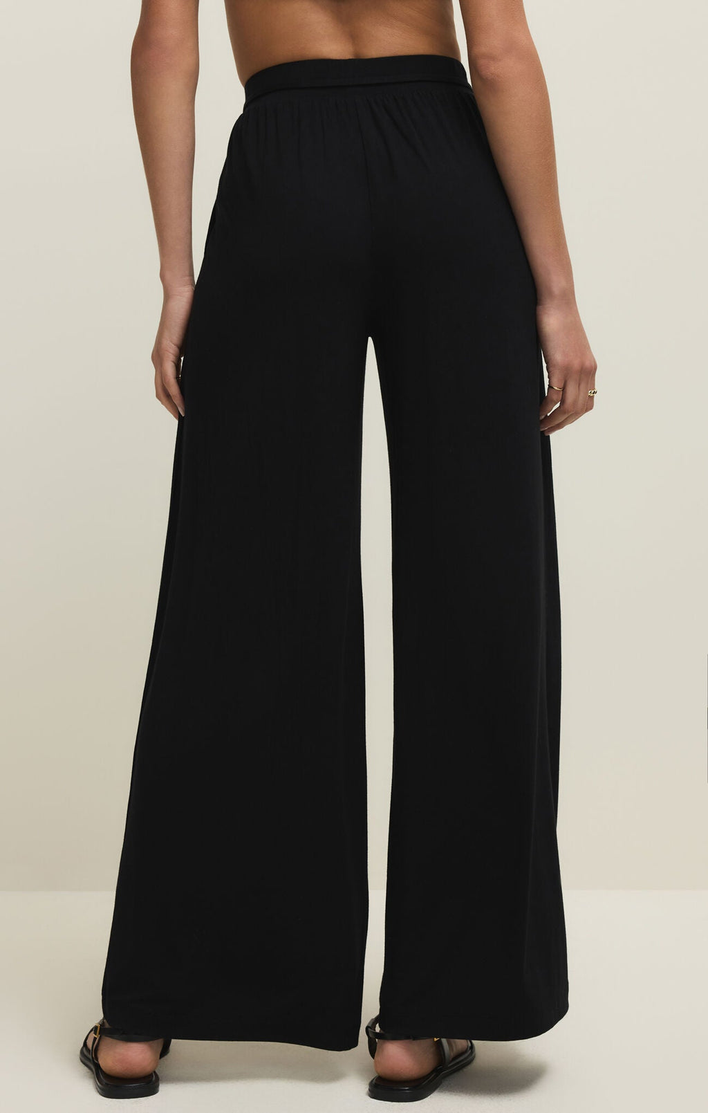 black wide leg stretchy pants