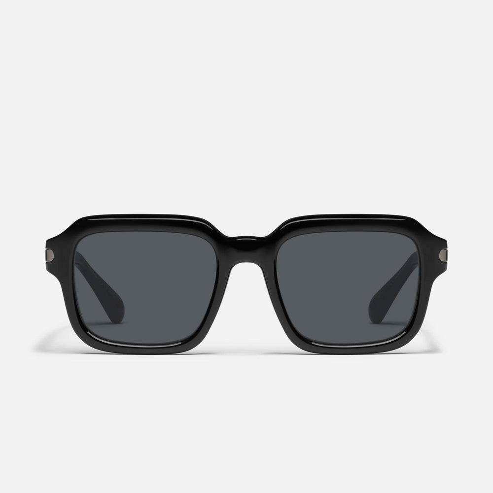 Black/Smoke